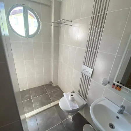Astoria Life Hotel 3*